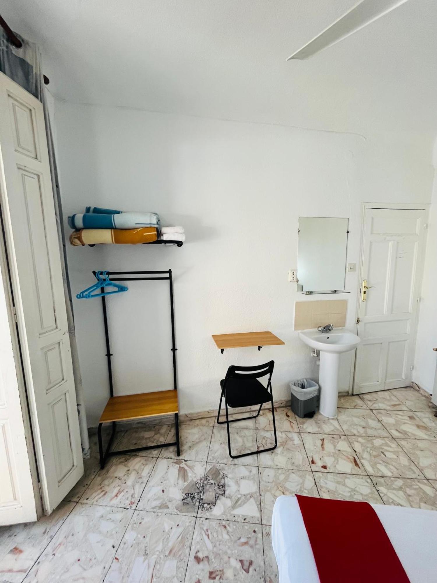Pension Rivera Madrid Bagian luar foto